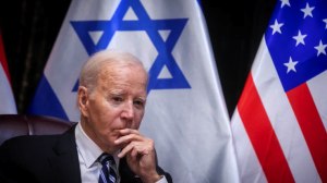 Presiden Joe Biden tertegun sejenak saat pertemuan dengan Perdana Menteri Israel Benjamin Netanyahu di Tel Aviv, Israel, pada Rabu, 18 Oktober 2023. Miriam Alster/Pool/Reuters/File