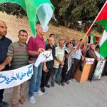 Puluhan jurnalis di Gaza-Palestina menggelar protes terhadap rezim Zionis Israel untuk pembebasan terjadap awak media yang ditahan disejumlah penjara Israel. (Foto:Memo)