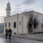 Pemukim Israel Coba Bakar Masjid di Tepi Barat, Otoritas Palestina Kecam sebagai “Serangan Kriminal” masjid