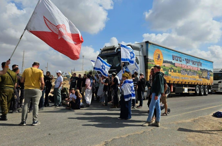Demonstran Sayap Kanan Israel Blokir Truk Bantuan ke Gaza di Perlintasan Kerem Shalom